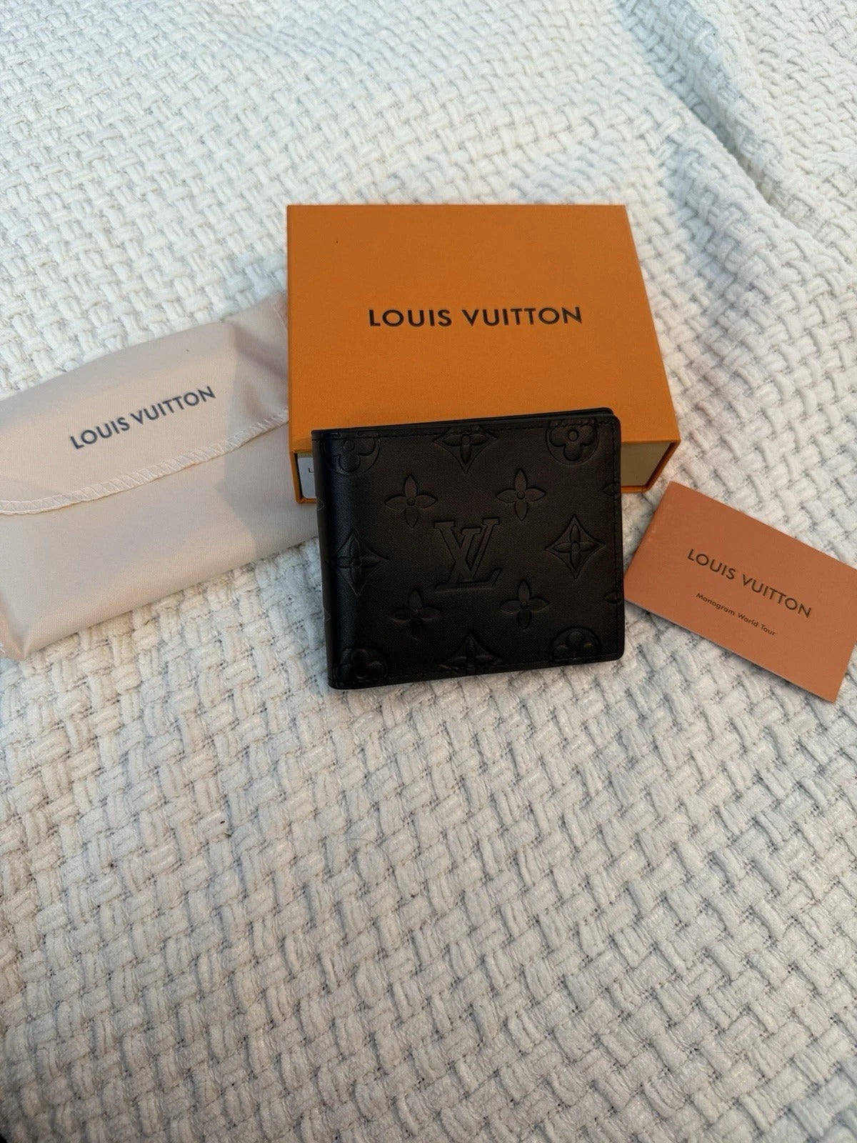 Louis Vuitton Men Bifold Wallet